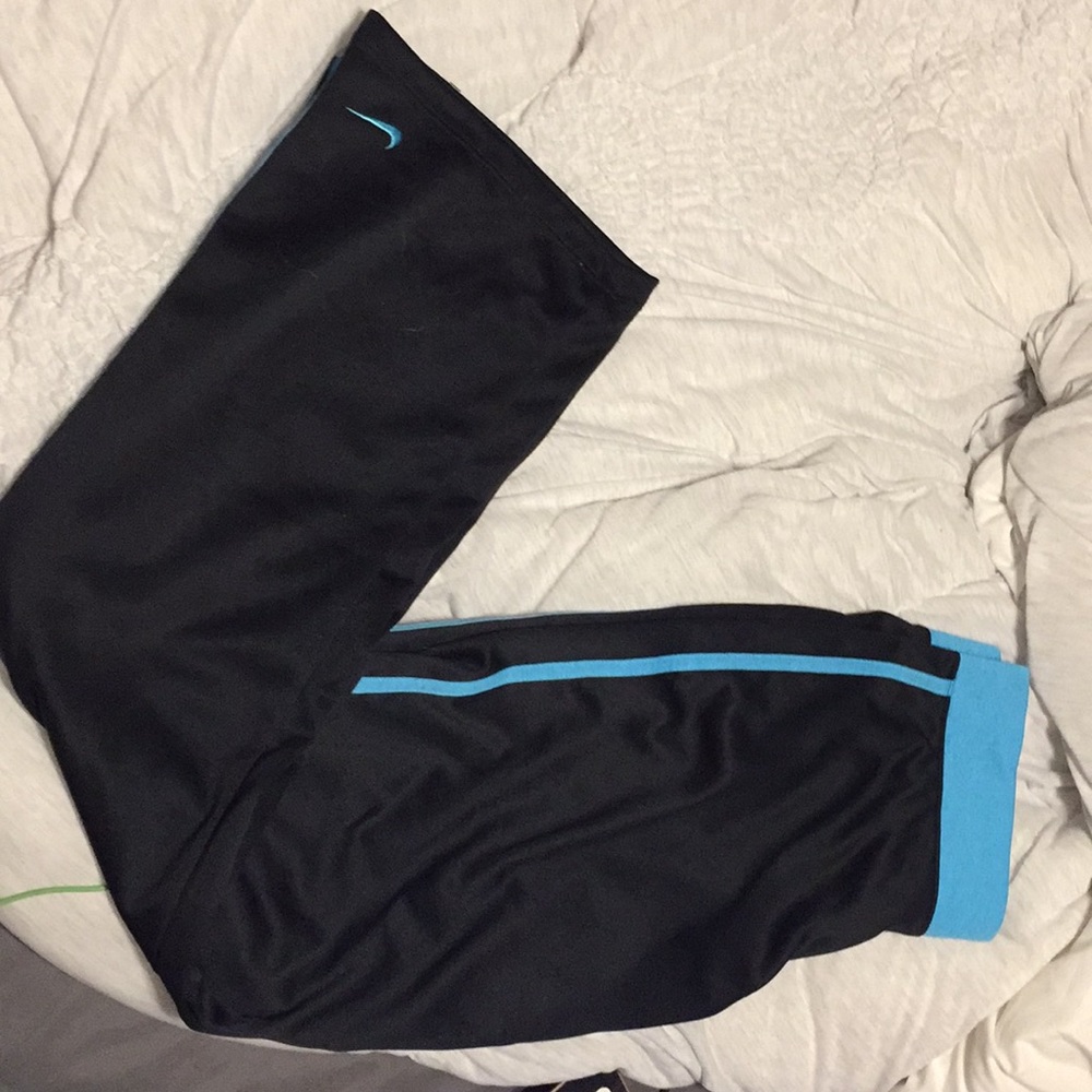 NWOT Nike dryfit pants